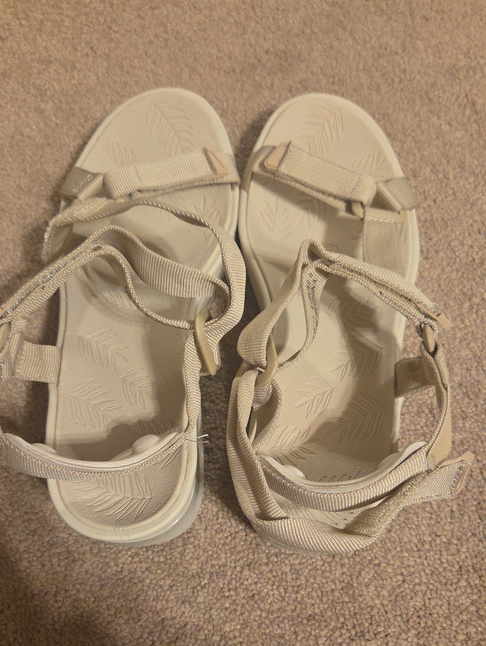 Beige Strappy Women's Outdoor Sandals with Cushioned Footbed